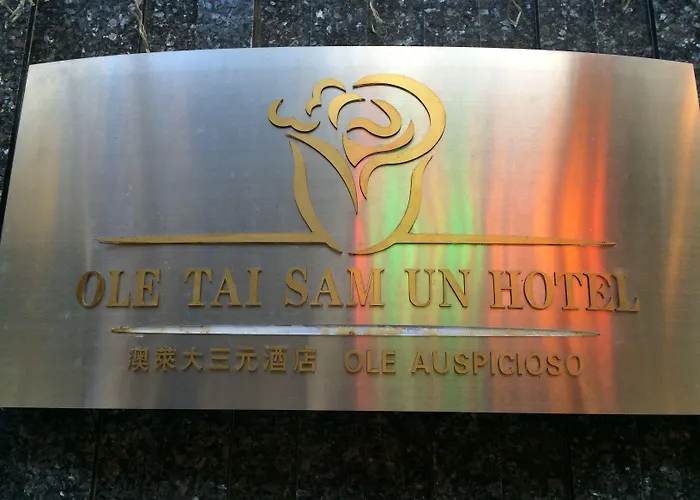 Ole Tai Sam Un Hotel 2*