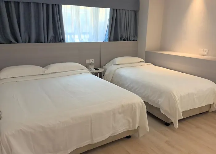Ole Tai Sam Un Hotel