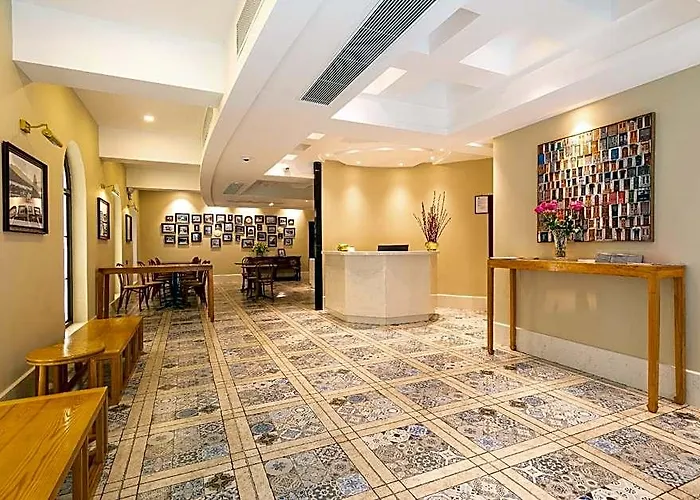 Ole Tai Sam Un Hotel 2*