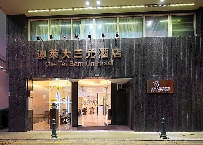 Ole Tai Sam Un Hotel 2*